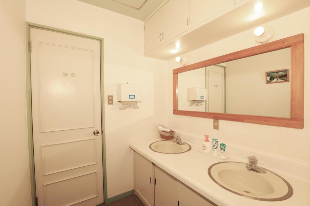 Human Resort Yamanakako Bagian luar foto
